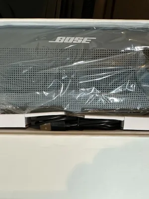 Petit baffle - BOSE soundflex - neuf