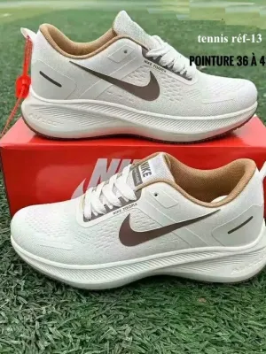 Divers tennis de marque de bonne qualité