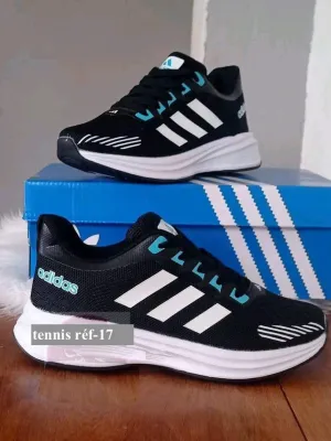 Divers tennis de marque de bonne qualité