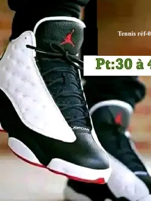 Divers tennis de marque de bonne qualité